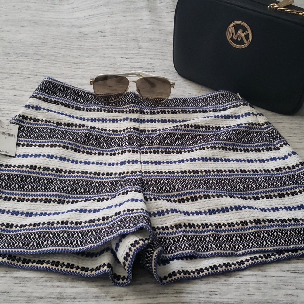 Gap shorts NWT